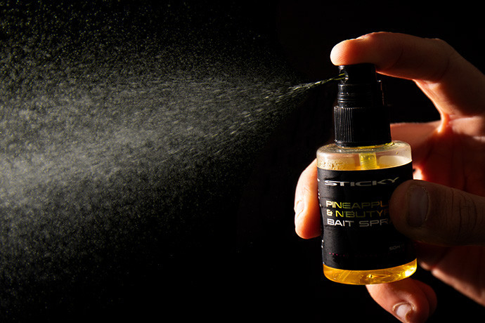 Спрей Sticky baits PINEAPPLE & N'BUTYRIC BAIT SPRAY 50ml