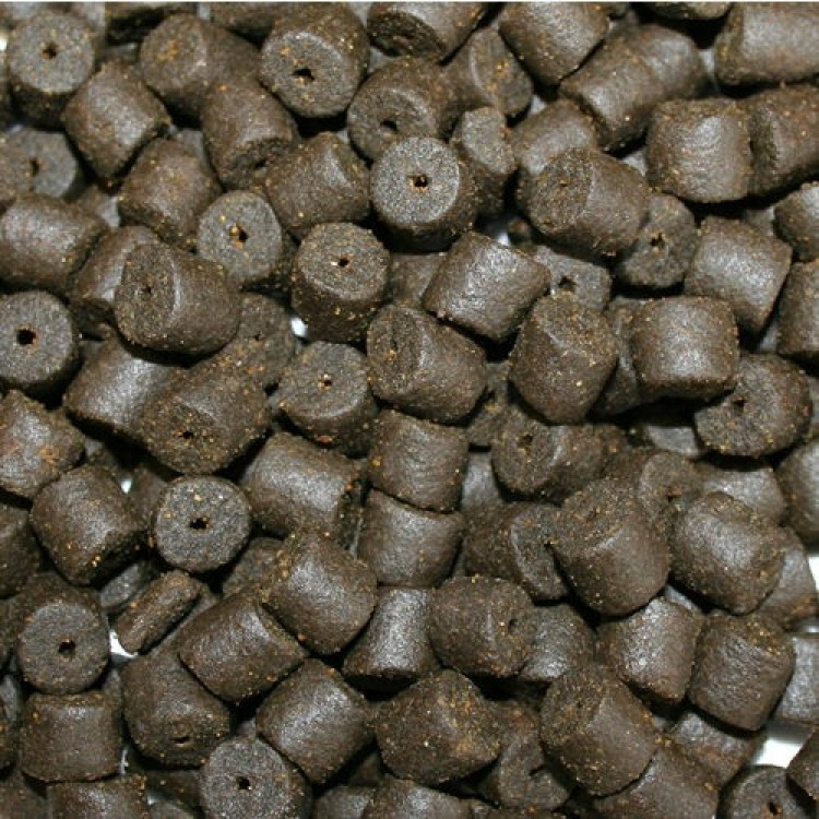 Пеллетс карповый, Pellets Coppens Black Halibut (премиум класcа с отверстием) 8мм 1000 гр