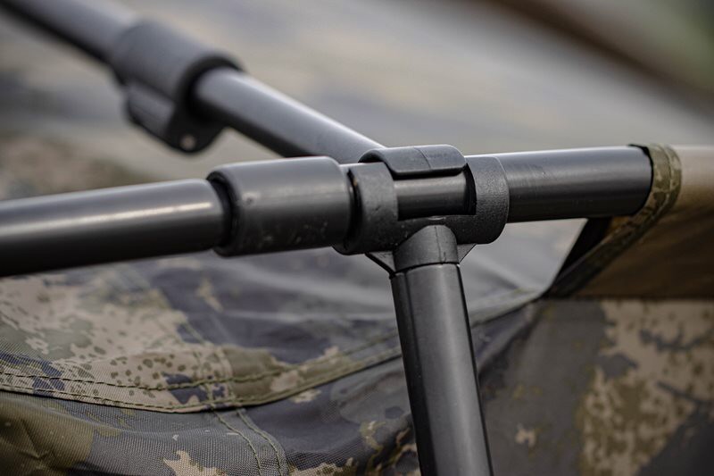 Карповий намет Solar Undercover Camo 2 Man Bivvy
