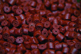 Пелети Dynamite Baits Red Robin Carp Pellets 15mm 900g