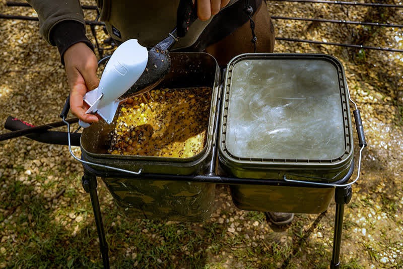 Сподова станція Spomb Double Bucket Stand Kit