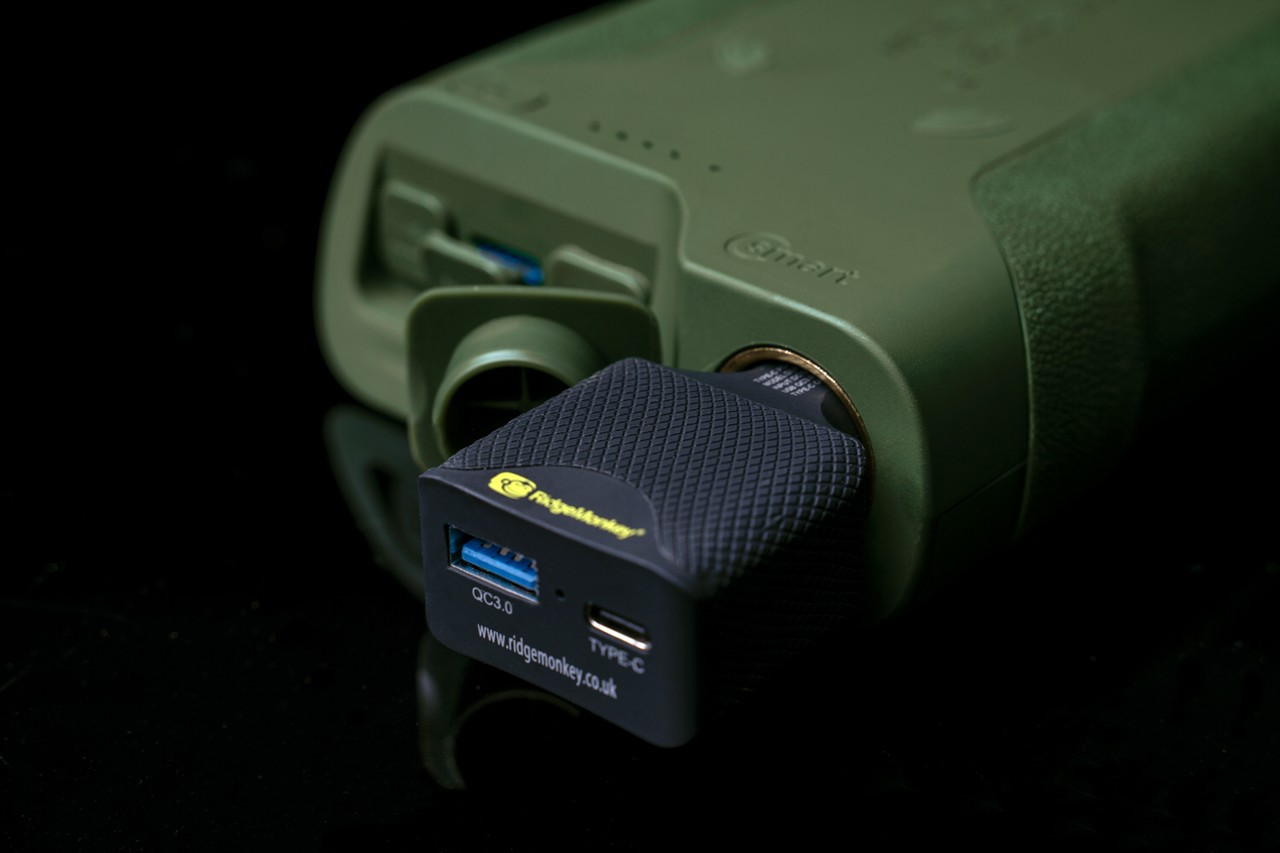Повербанк Ridge Monkey 42150mAh Vault C-Smart Wireless Green