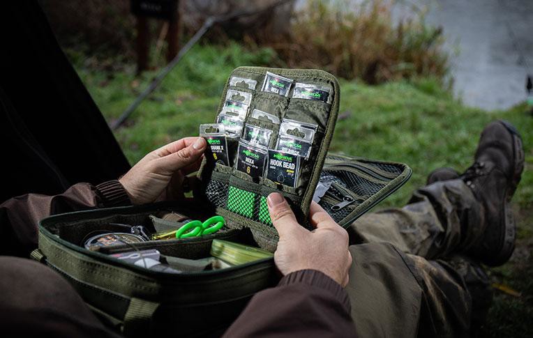 Сумка для рибних аксесуарів Traker NXG Compact Tackle Bag