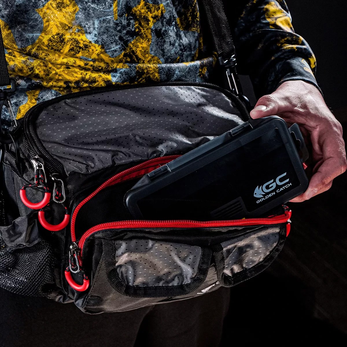 Сумка спінінгіста Golden Catch Hip Bag