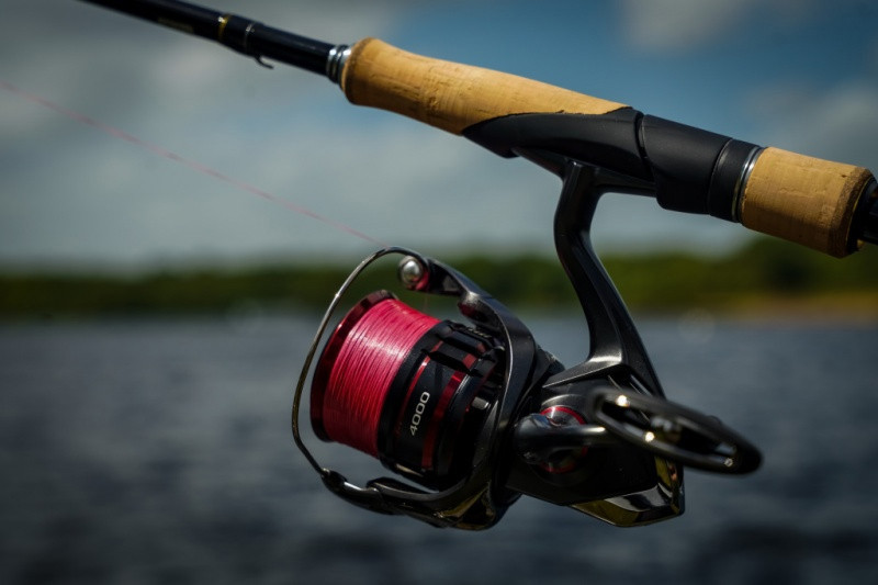 Котушка спінінгова Shimano Vanford 2500