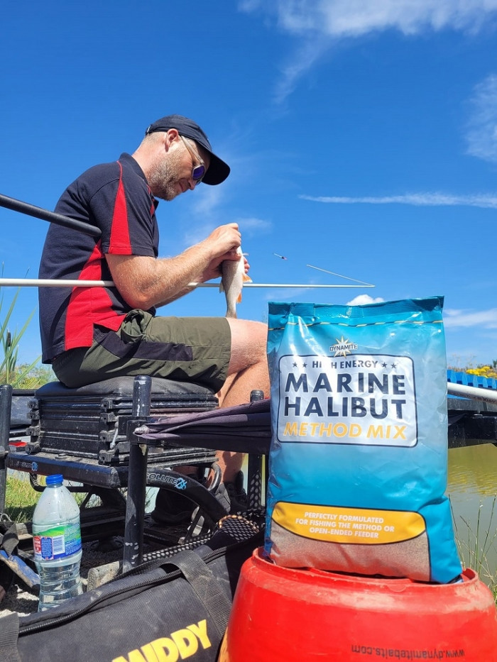 Прикормка Dynamite Baits Marine Halibut Method Mix 1.8kg