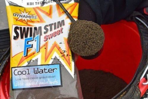 Прикорм Dynamite Baits Swim Stim F1 Sweet Dark Cool Water Groundbait, 800g