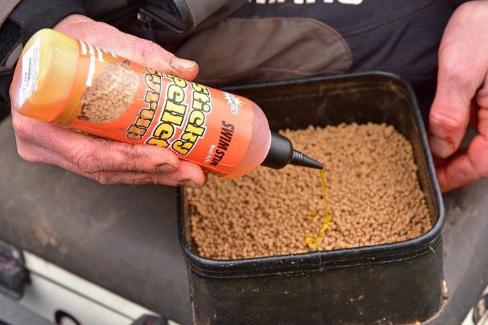 Ліквід Dynamite Baits Red Krill Sticky Pellet Syrup 300ml