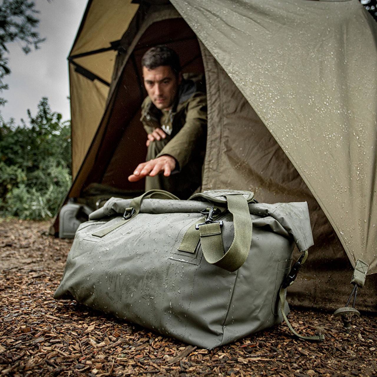 Сумка водонепроникна Trakker Downpour Roll-Up Carryall