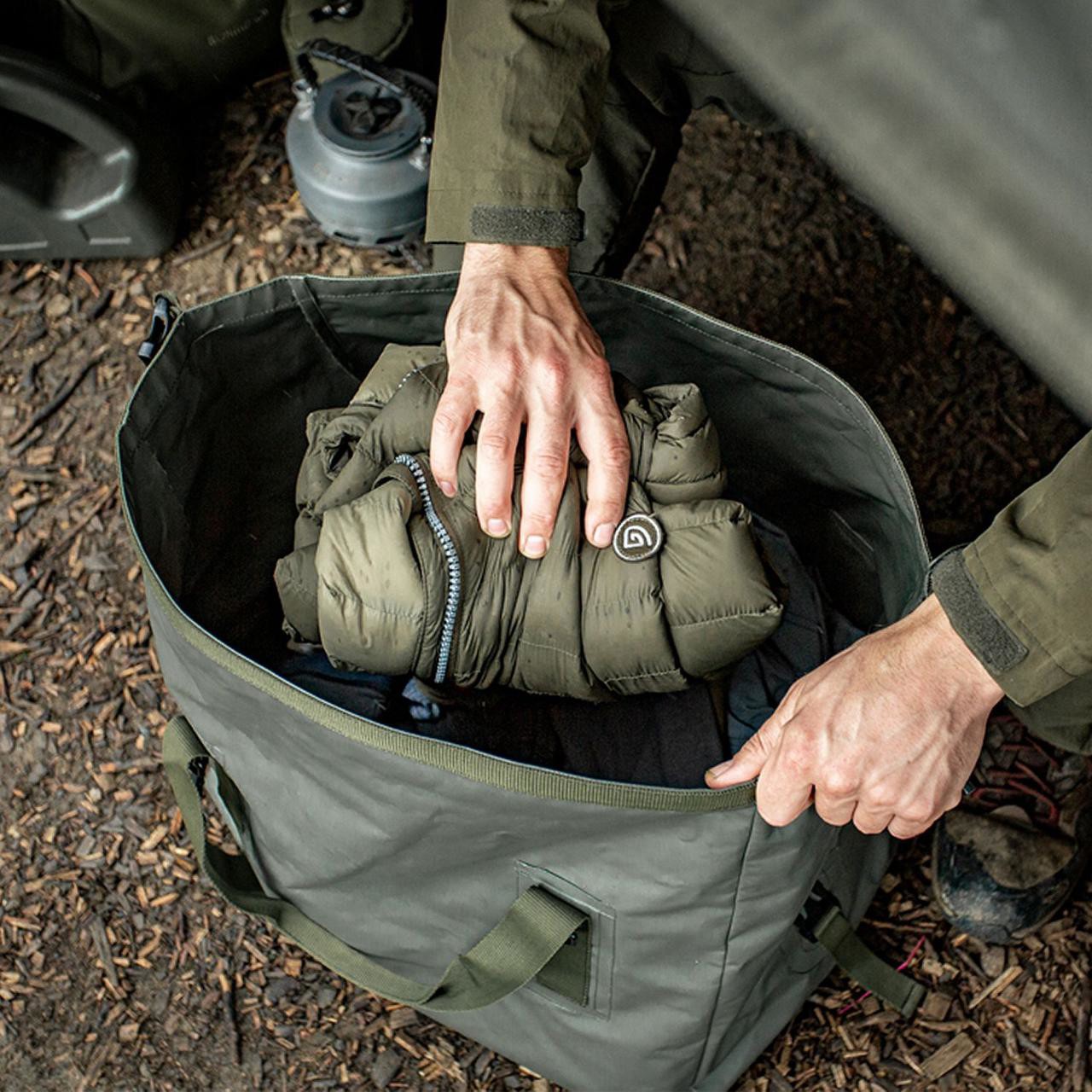 Сумка водонепроникна Trakker Downpour Roll-Up Carryall