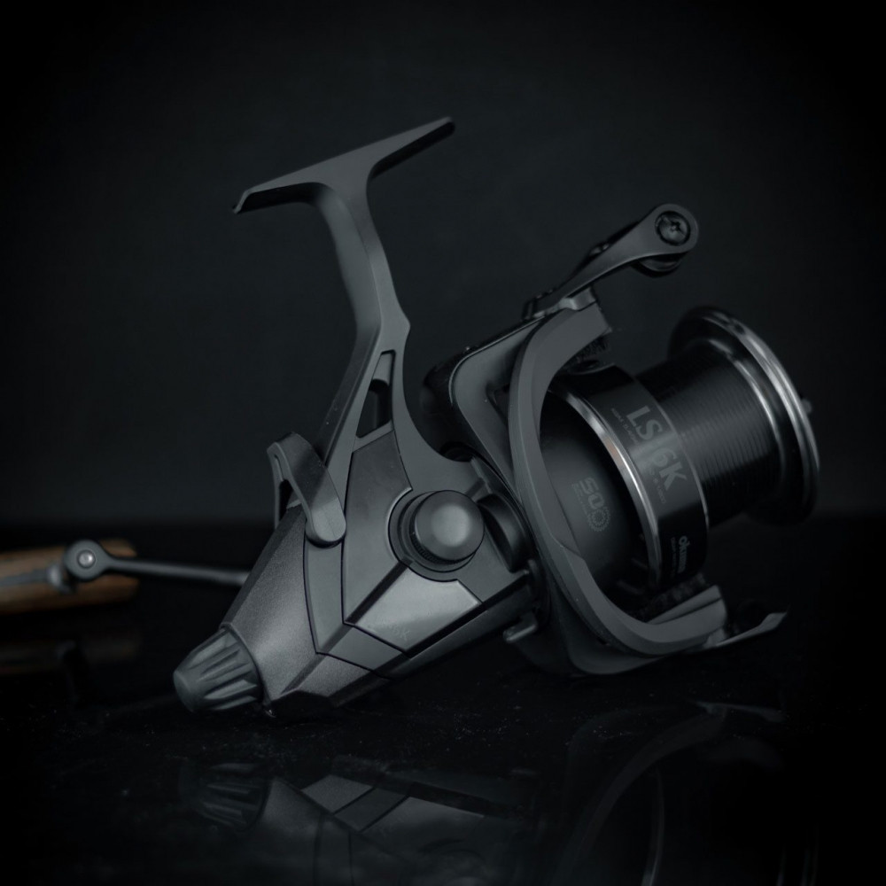 Коропова котушка Okuma LS-6K Baitfeeder