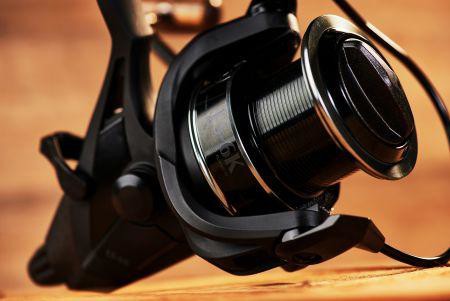 Коропова котушка Okuma LS-6K Baitfeeder