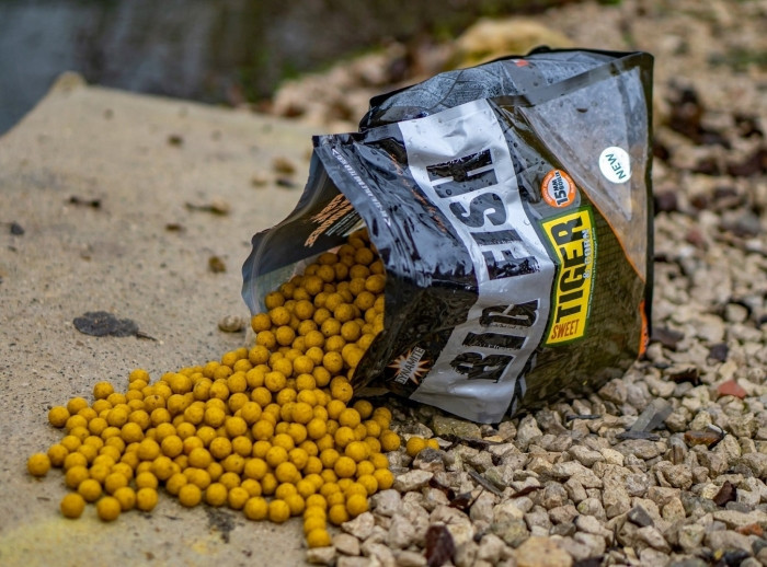 Бойли Dynamite Baits Sweet Tiger & Corn 20mm 1kg