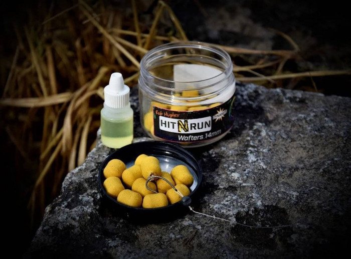 Бойли насадкові Dynamite Baits Hit n Run Wafters 14mm Yellow