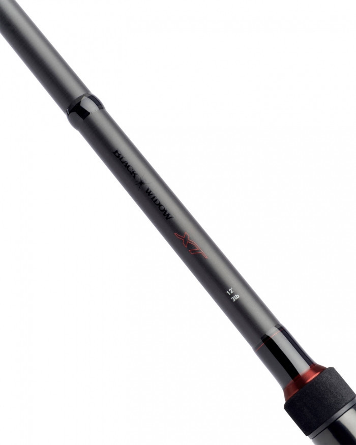 Вудлище коропове Daiwa Black Widow Carp XT 3.90m 3.5lb 50м