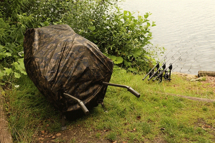 Водонепроникна накидка Fox Camo Barrow Cover