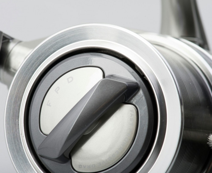 Коропова котушка Okuma 8K SURF 5+1BB