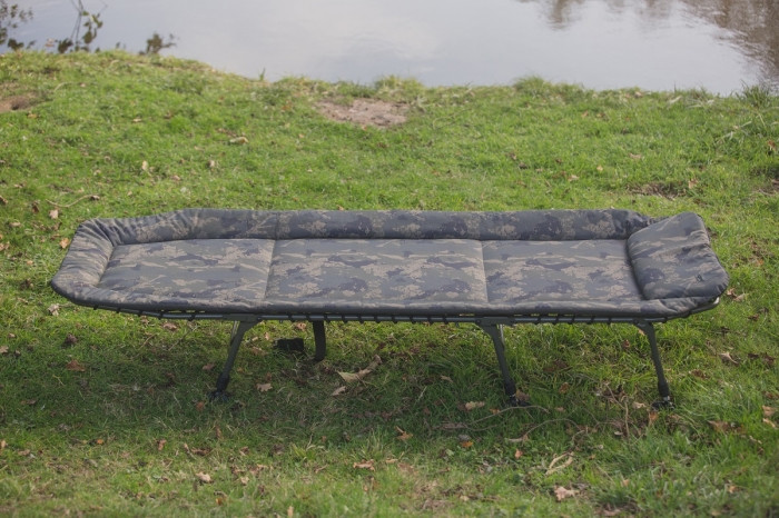 Коропове ліжко Solar Undercover Camo Bedchair