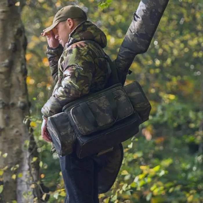 Сумка для снастей Solar Medium Undercover Camo Carryall