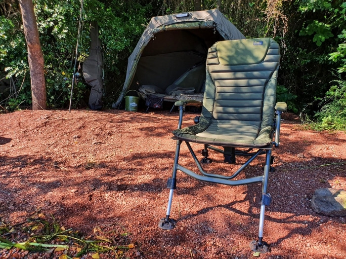 Крісло з підлокітниками Carp Spirit Magnum Deluxe Chair XL