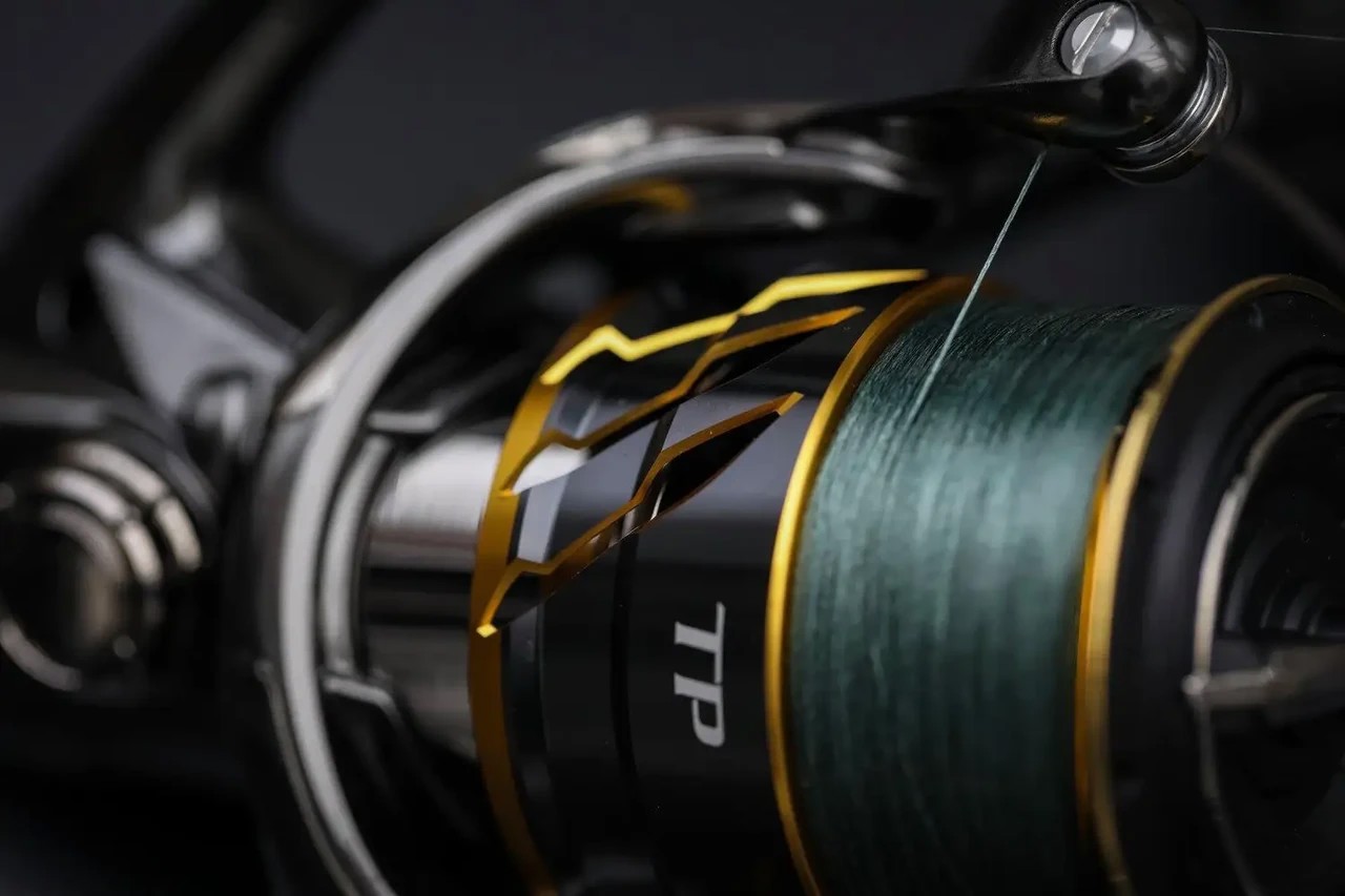 Котушка Shimano Twin Power C3000FD