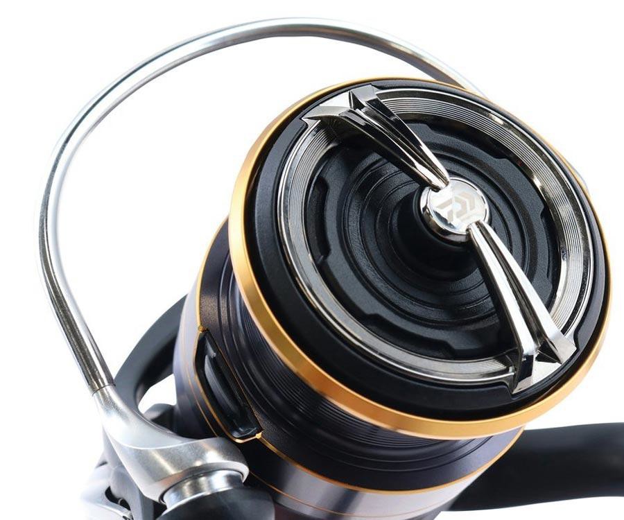 Котушка Daiwa 20 Legalis LT 2500