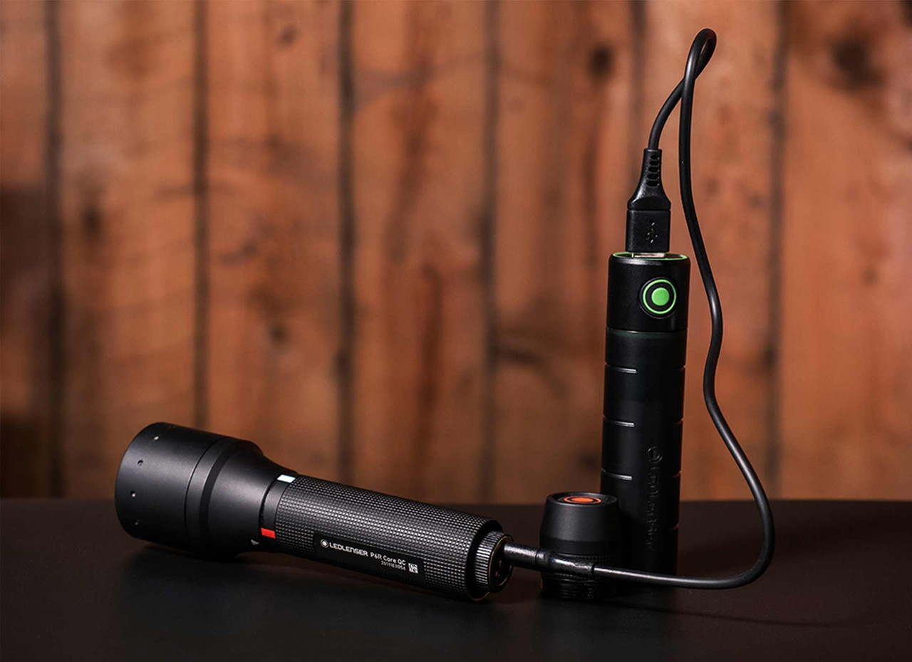 Ручний ліхтар LedLenser P6R Core QC