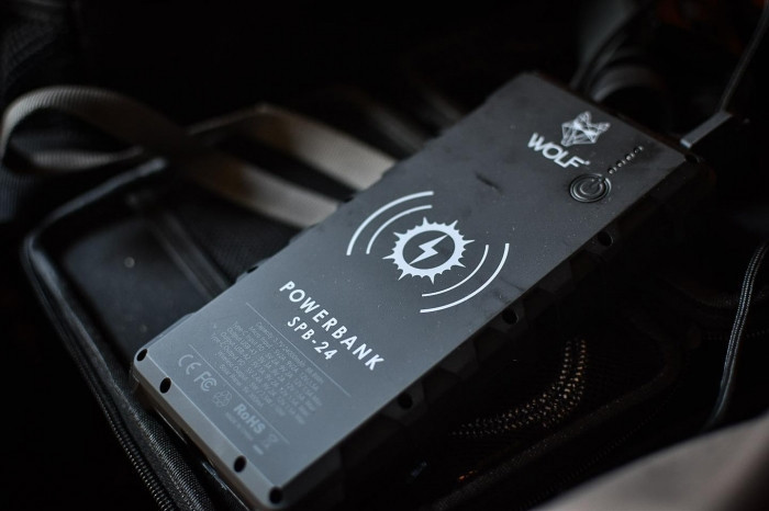 Повербанк Wolf SPB-24 Solar Powerbank EVA Case & Charging Cable 24000mAh