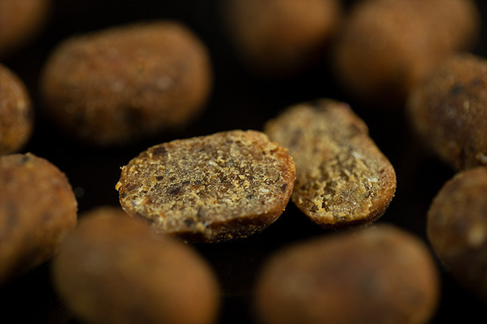 Бойли дамблс тонучі Sticky baits THE KRILL DUMBELL 12mm