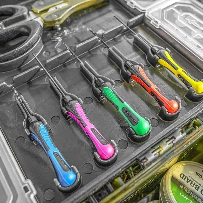 Коробка для снастей укомплектована Korum Tackle Box Loaded