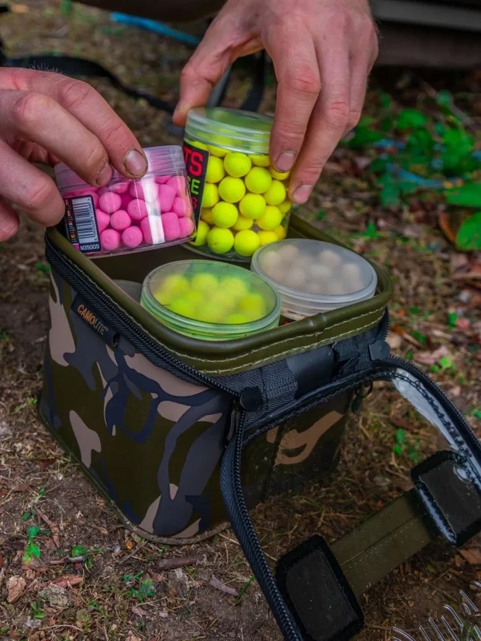 Кейс для приманок водонепроникний Fox Aquos Camo Bait Storage Large