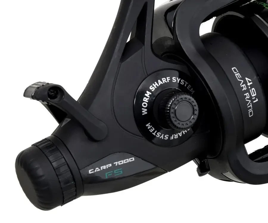 Короповий набір Daiwa Black Widow та Blackpool 7000 + волосіні Bull-Dog