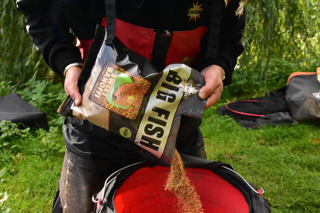 Прикормка Big Fish Dynamite Baits Sweet Banoffi Method Mix 1.8 кг