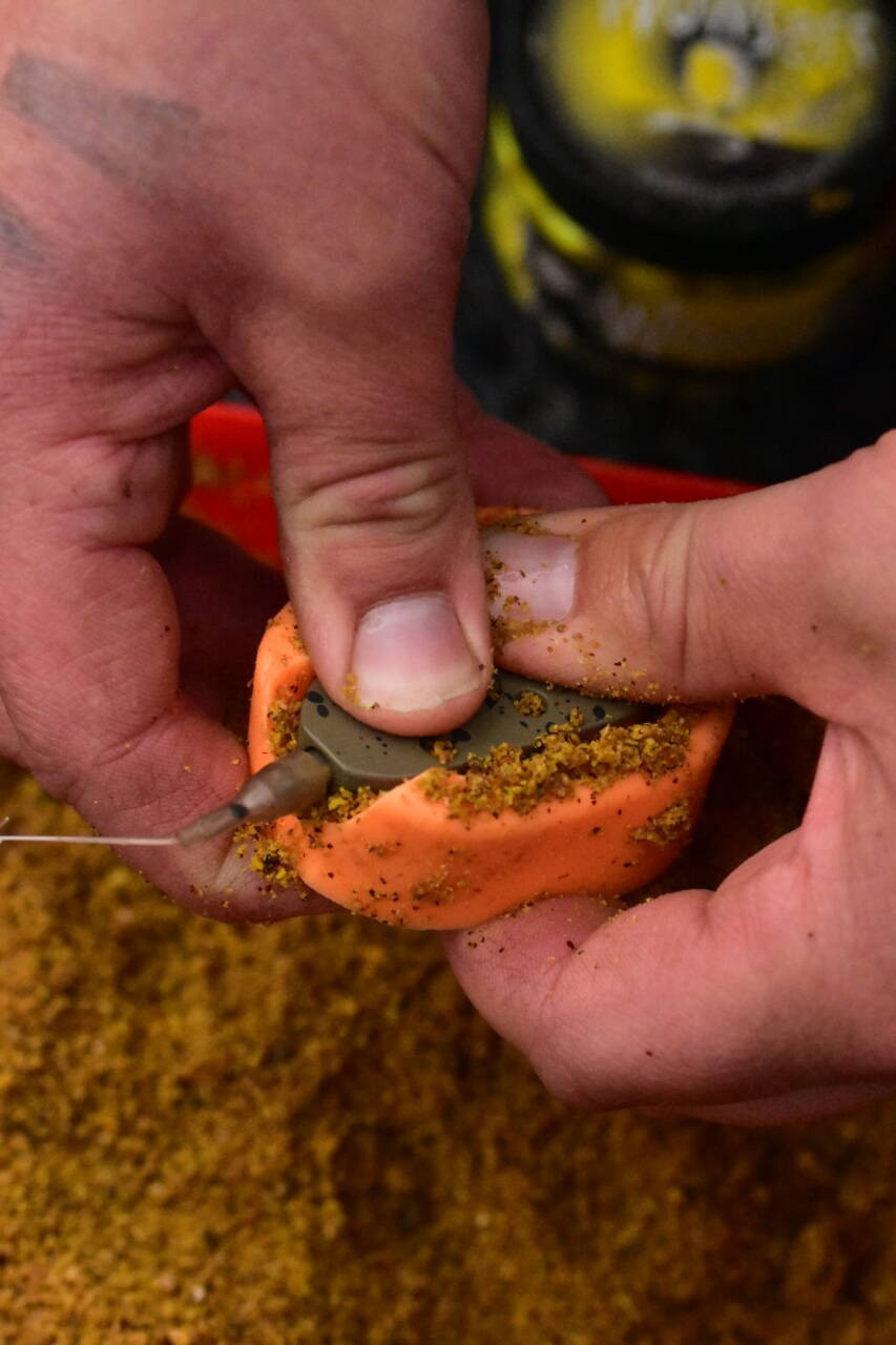 Прикормка Big Fish Dynamite Baits Sweet Banoffi Method Mix 1.8 кг