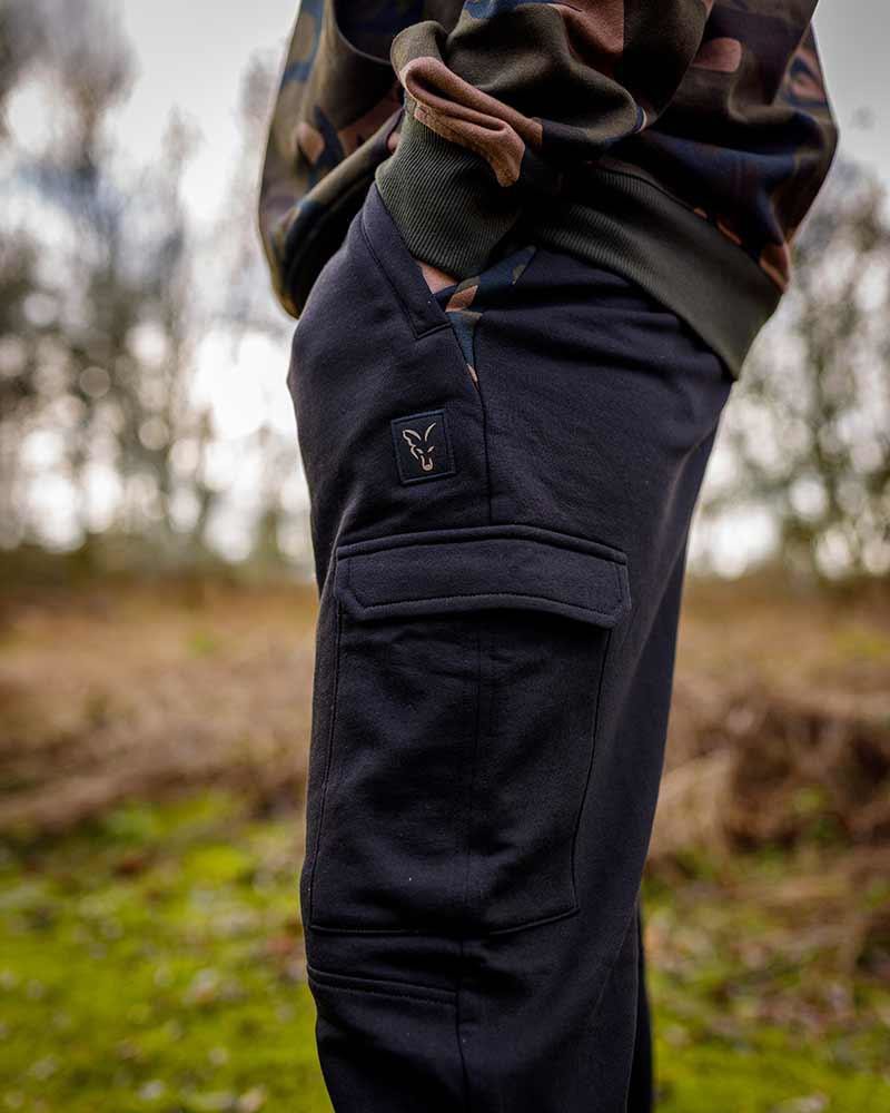 Штани Fox Lightweight Black/Camo Combat Joggers.