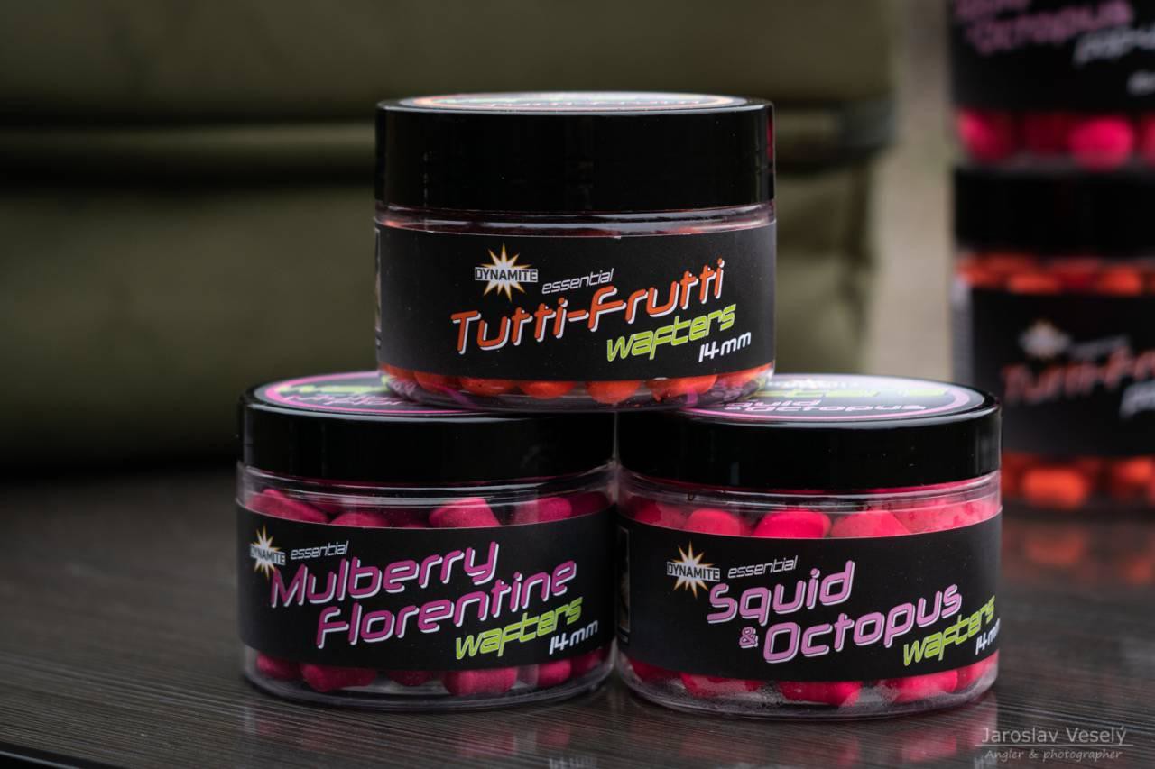 Бойли Wafters Dynamite baits Squid & Octopus Fluro 14mm