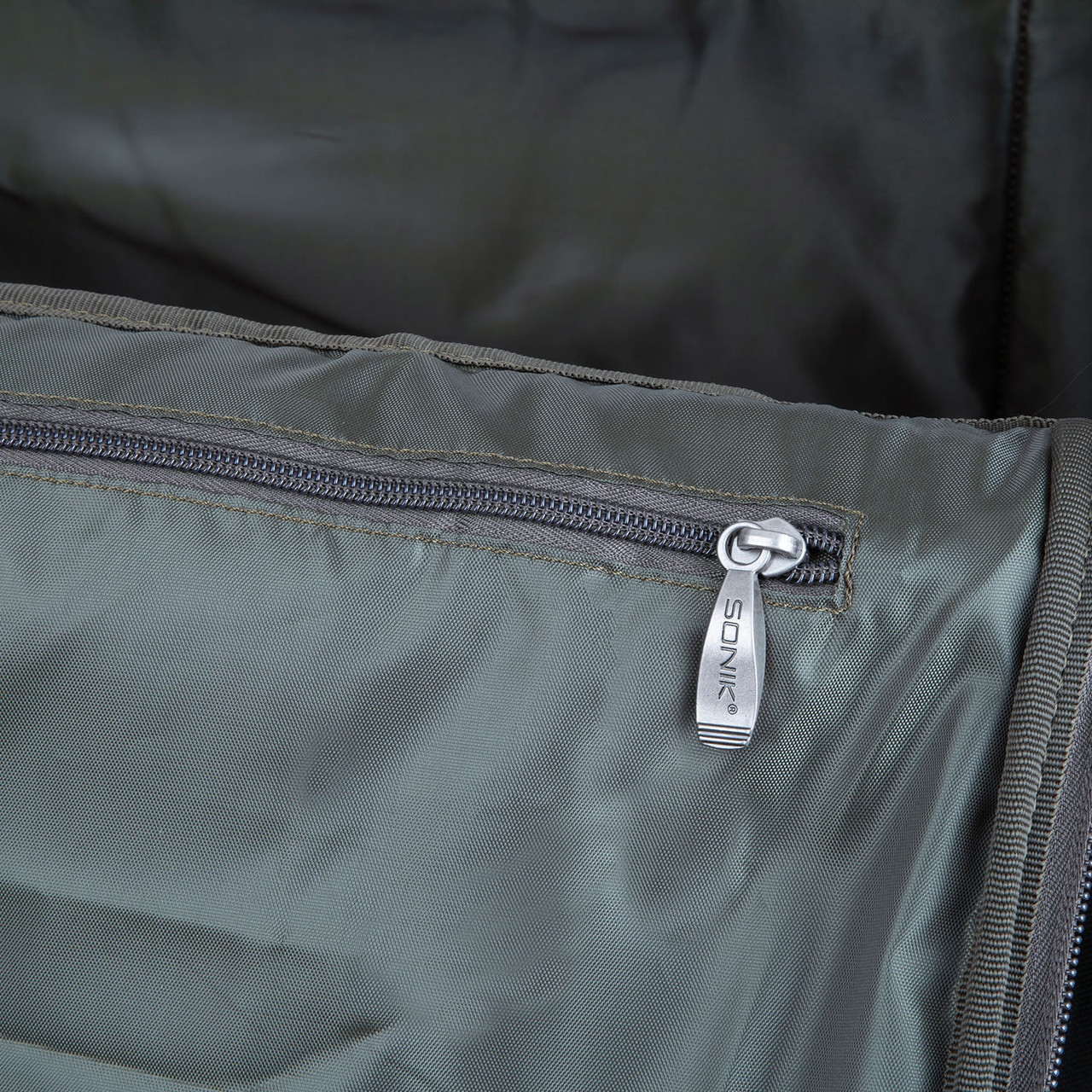 Сумка коропова Sonik BANK-TEK Carryall Medium