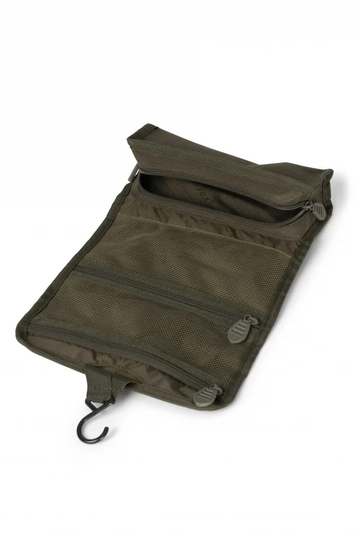 Сумка-трансформер Fox Voyager Roll Wash Bag