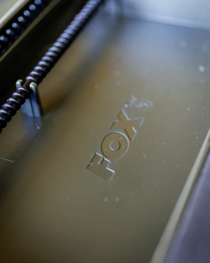 Поводочниця Fox Edges Large Rig Box 50 pins