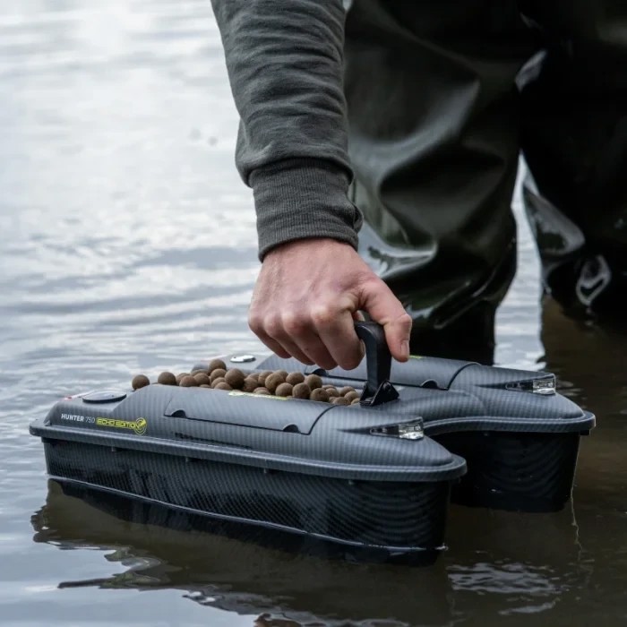 Карповий кораблик з ехолотом Ridge Monkey Hunter 750 Bait Boat Echo Edition