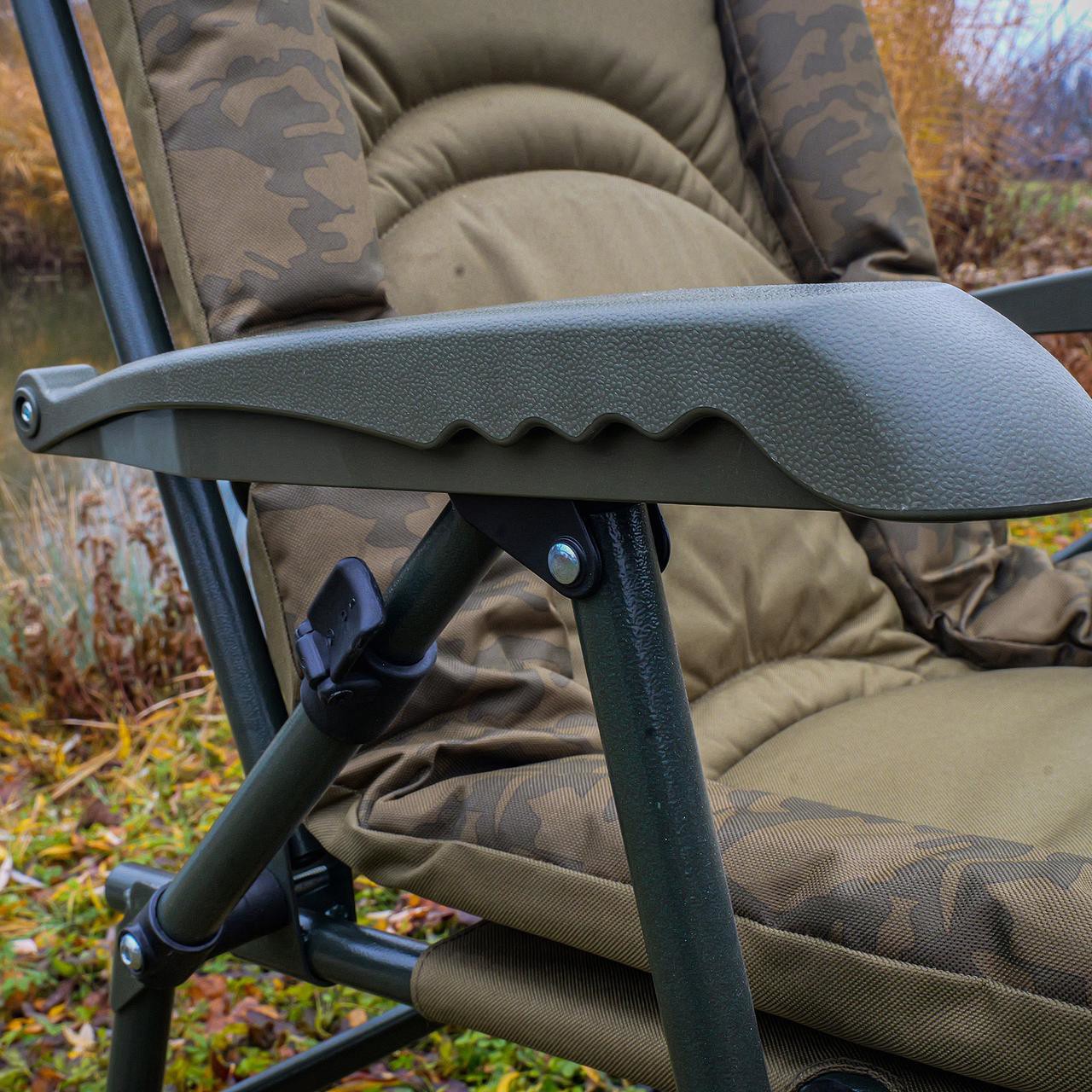 Крісло коропове CARP ACADEMY Giant Camo Fotel