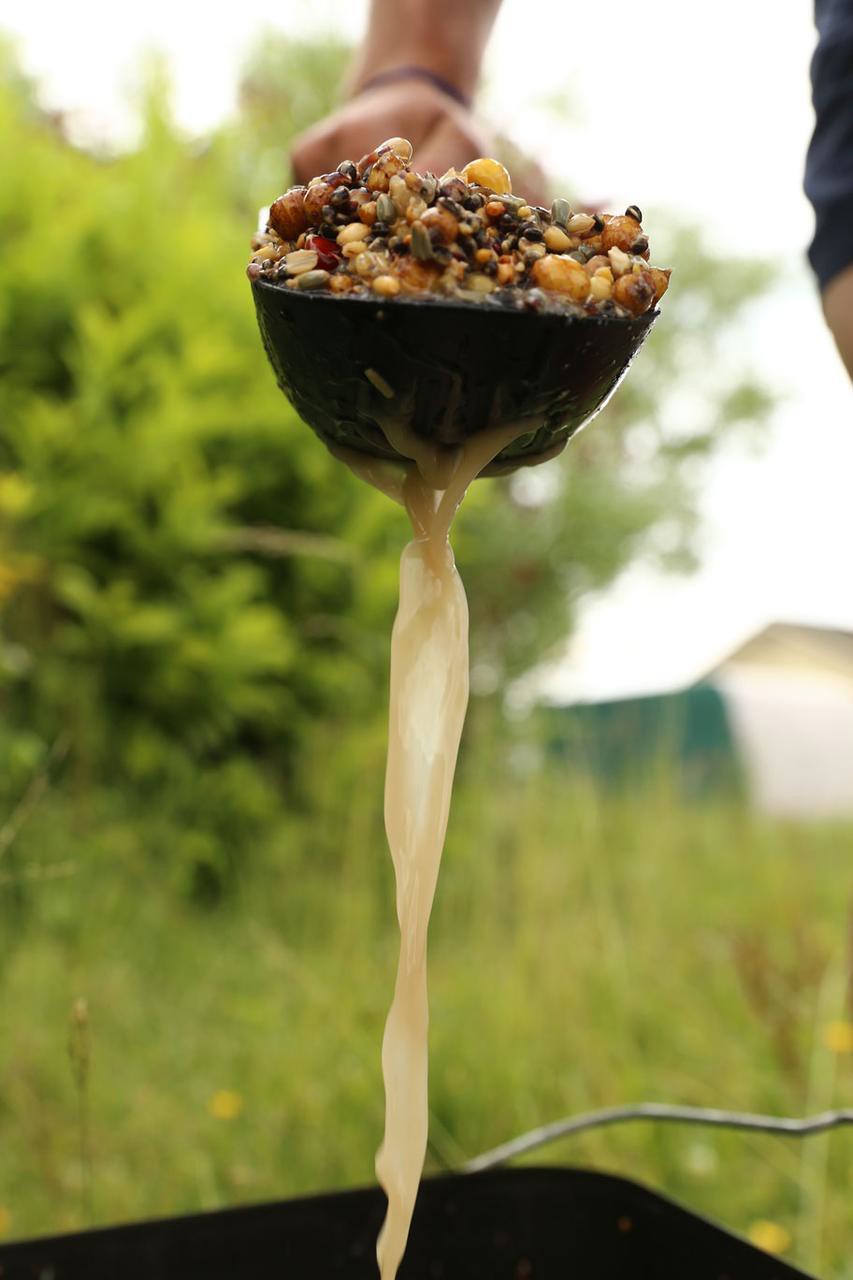 Совок Fox Large Baiting Spoon Black