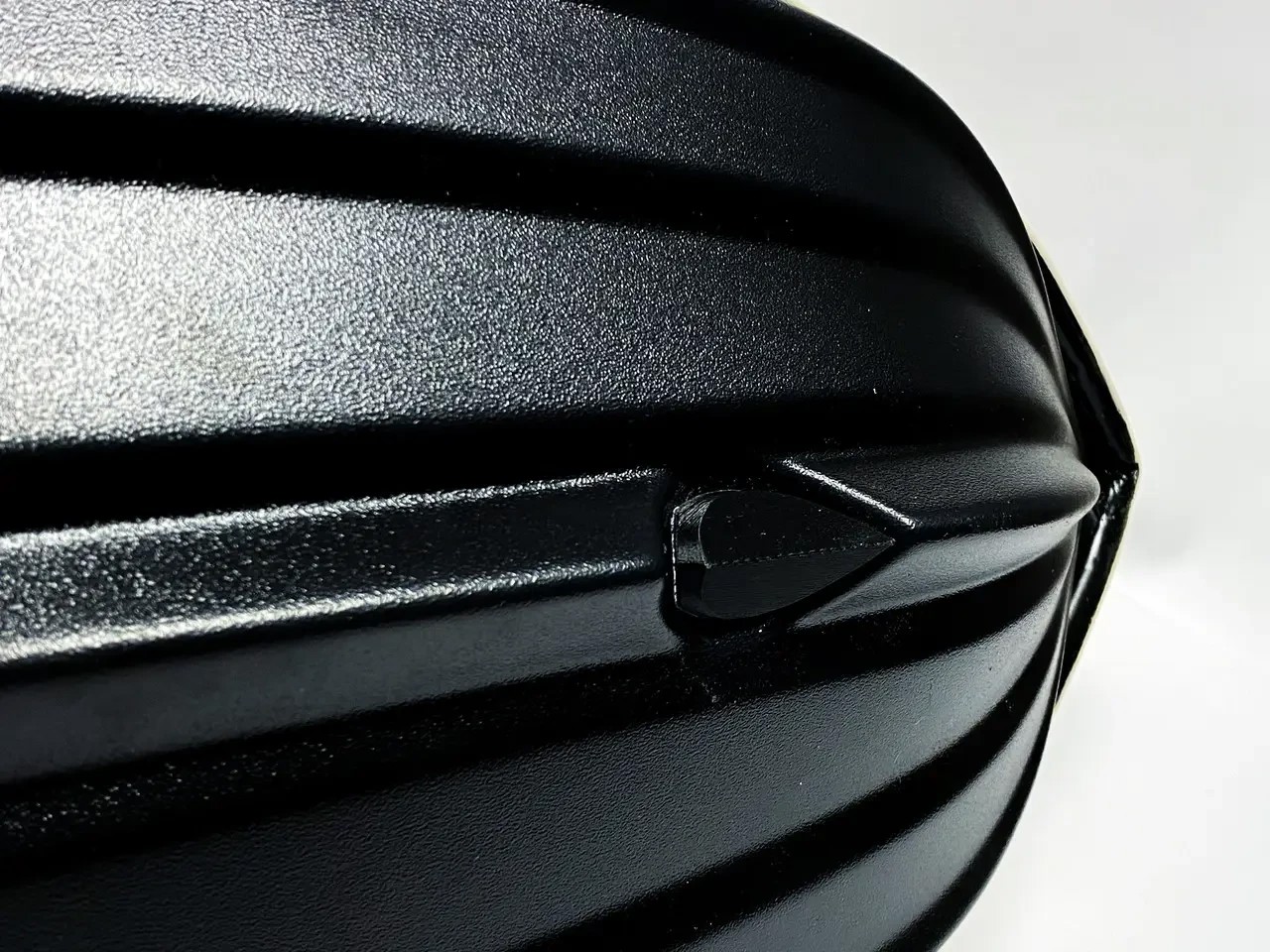 Прикормочный кораблик Фурия Шторм с GPS MaxiCortex и эхолотом Toslon TF520