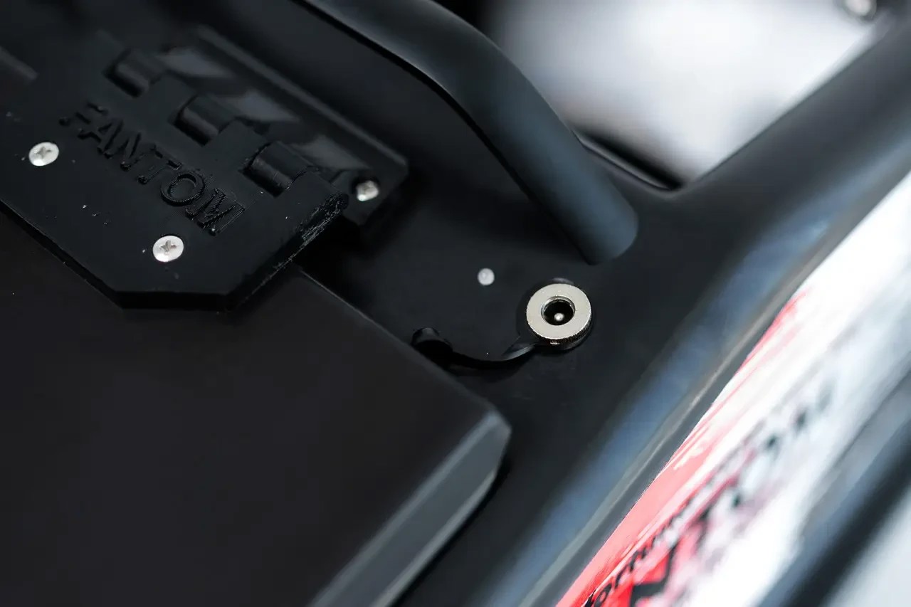 Кораблик для підгодовування Фантом Модерн GPS Maxi Cortex