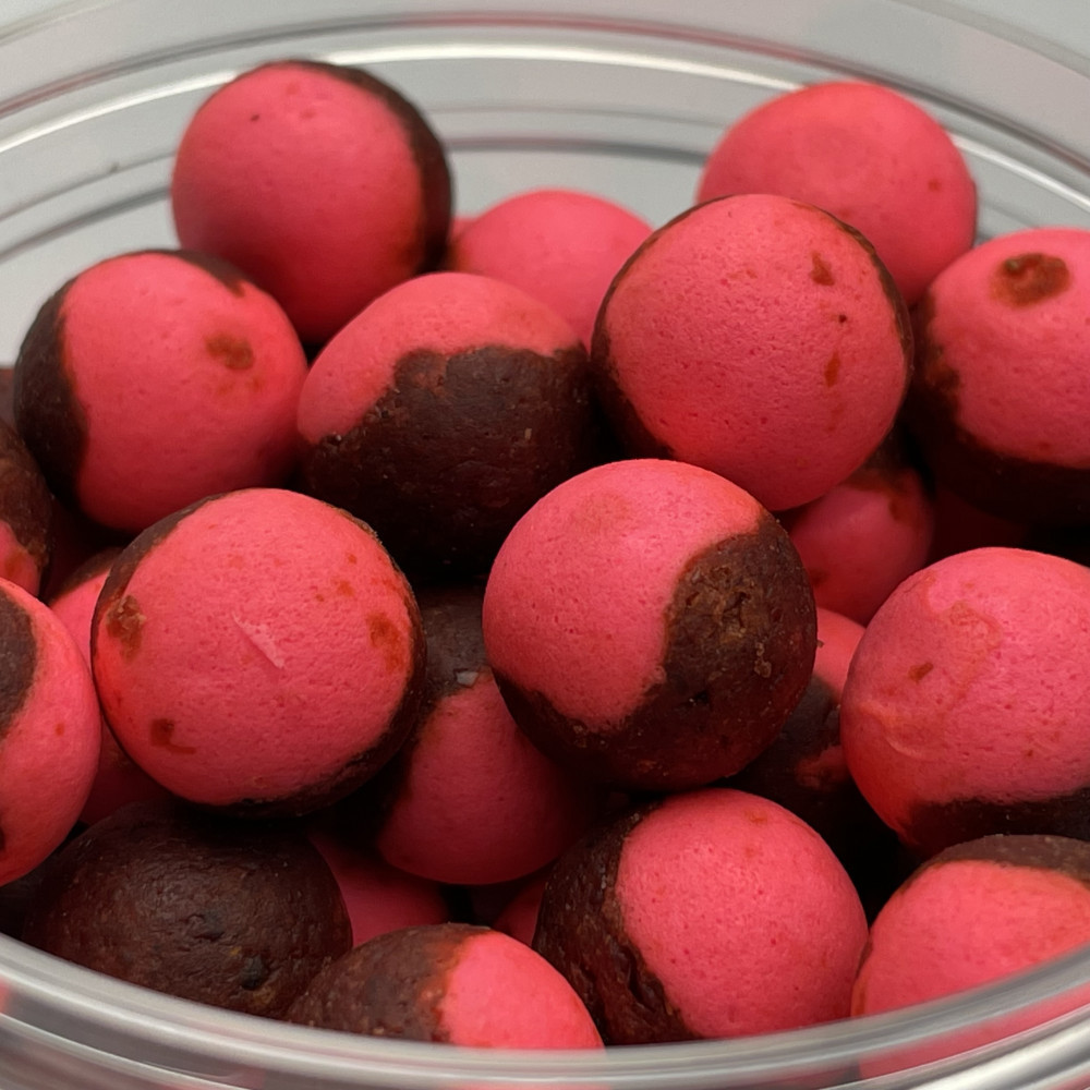 Бойли вафтерс Crazy Carp Devil Squid & Red Berries Hybrid Wafters 12 mm