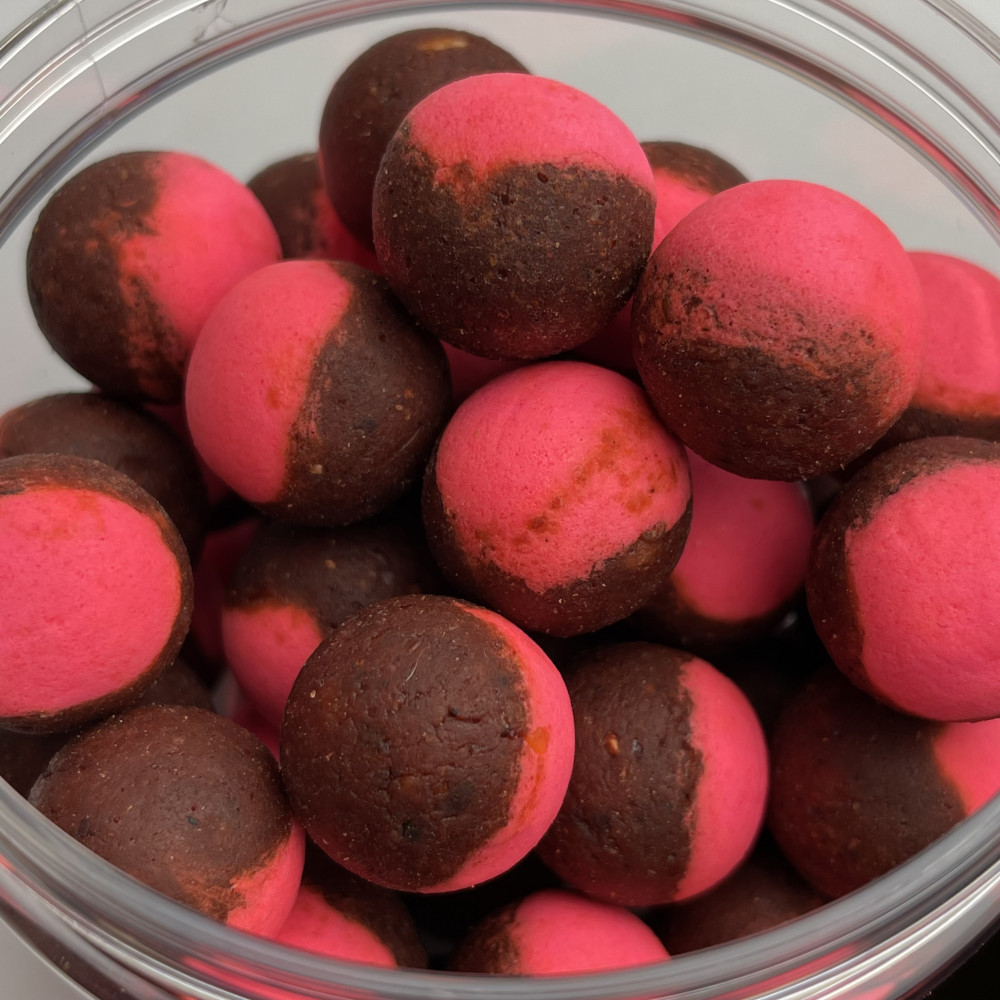 Бойли вафтерс Crazy Carp Devil Squid & Red Berries Hybrid Wafters 15 mm