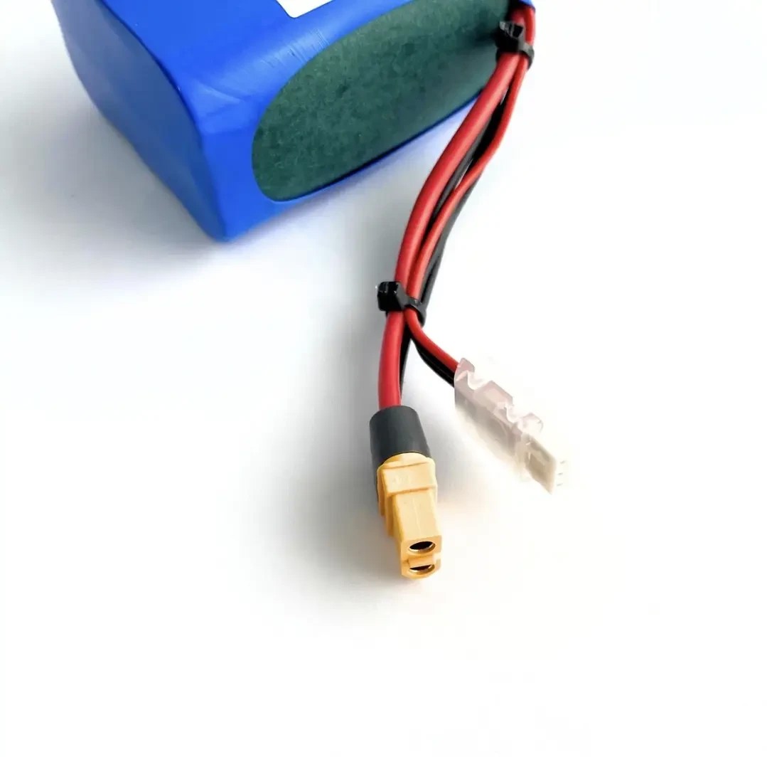 Акумулятор для коропового кораблика Фантом 8.4 В, 2S, 12000 mAh