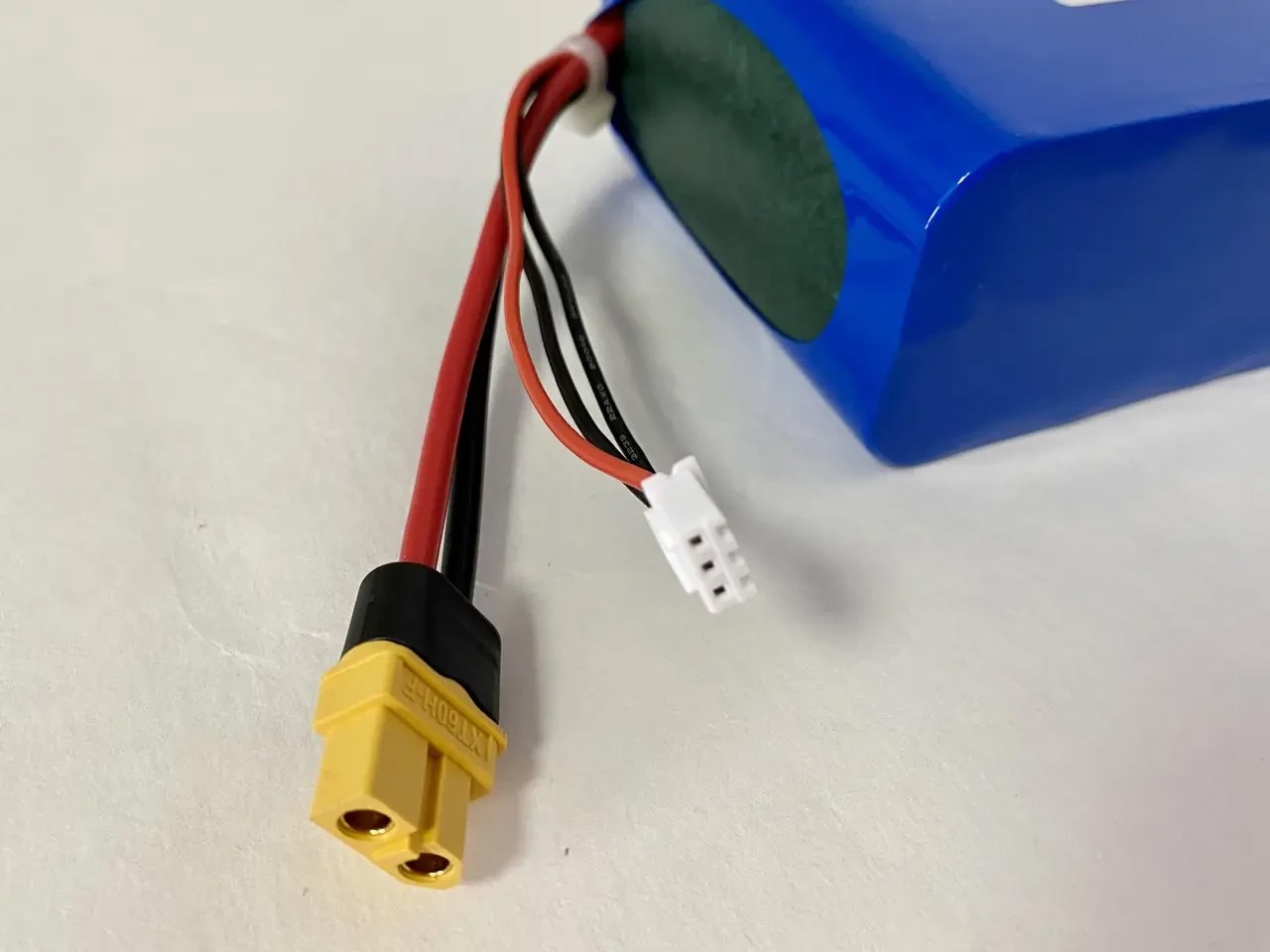 Акумулятор для коропового кораблика Фурія Шторм 8.4 В. 2S. 25000 mAh