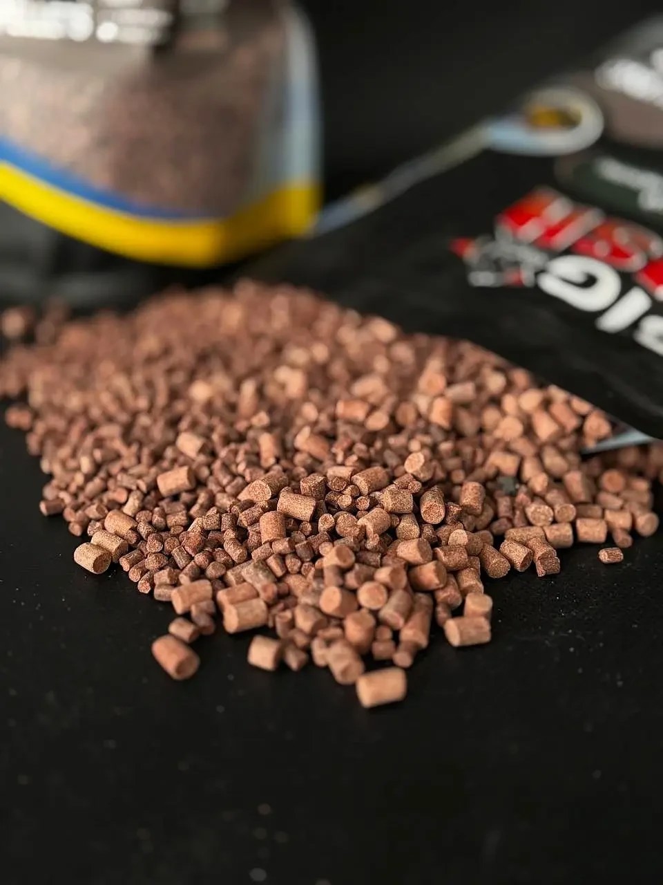 Пелетс Big fish VIKING krill mulberry squid Premium Pellets мікс 4-6мм відро 2,5 кг