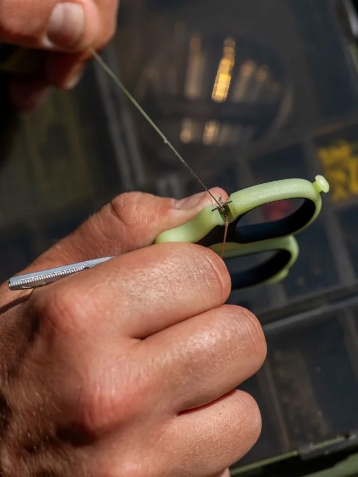 Ножиці Ridge Monkey Nite Glo Strip n Snip Scissors